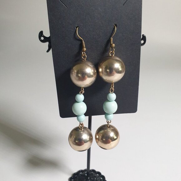 Vintage Silver Tone Dangle Earrings Beaded Fishhook 3.5" Long Seafoam Green - Picture 2 of 5